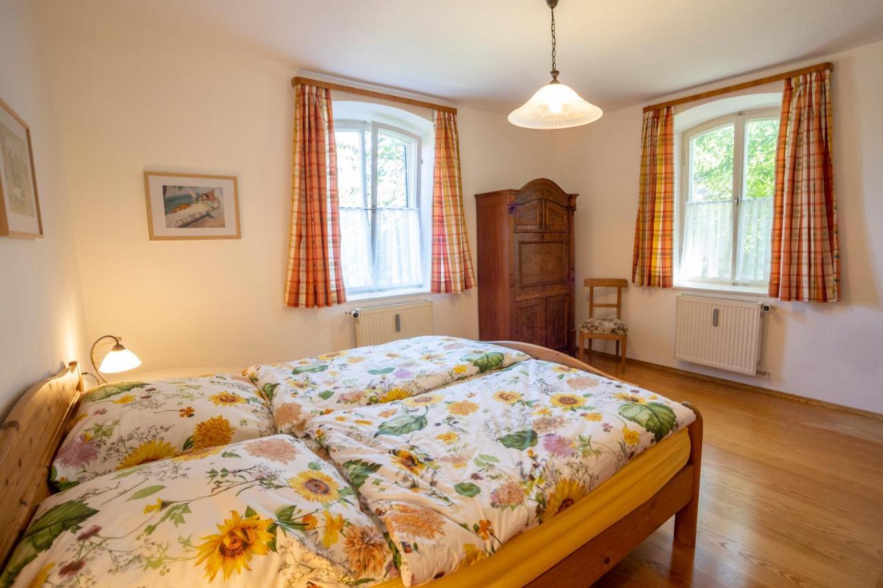 Landhauswohnung Mit Wildromantischem Garten Fussen Exterior foto