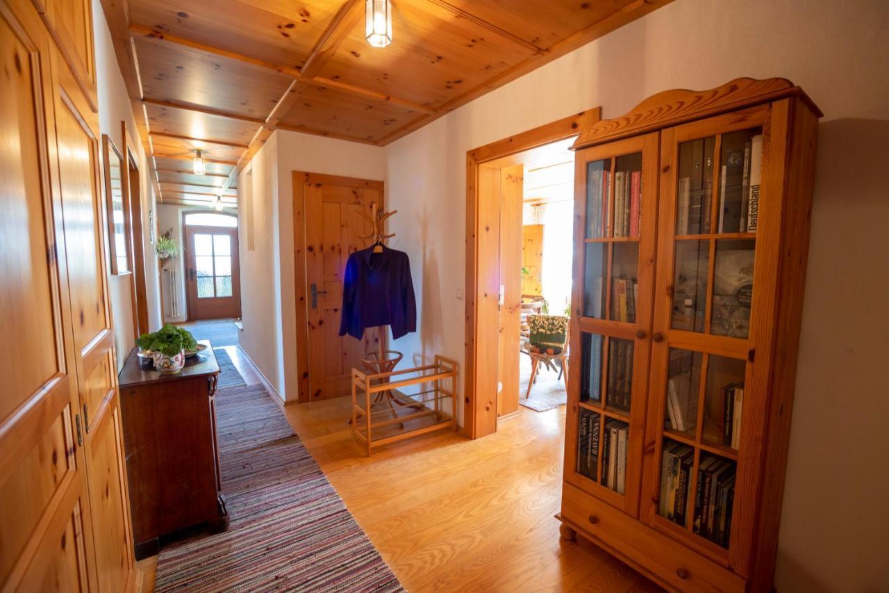 Landhauswohnung Mit Wildromantischem Garten Fussen Exterior foto