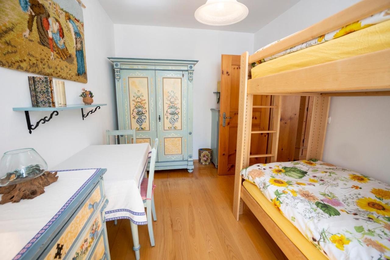 Landhauswohnung Mit Wildromantischem Garten Fussen Exterior foto